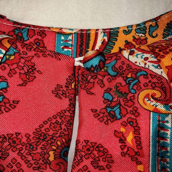 100% Silk Halter Top - Picture 4 of 9